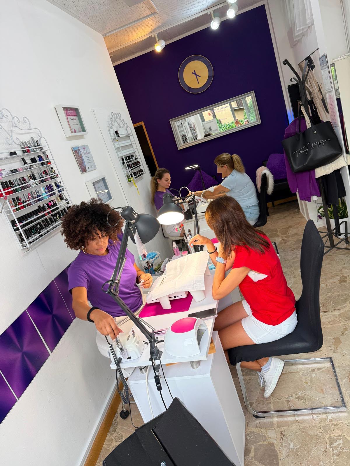 Adriana e Melissa al Lavoro